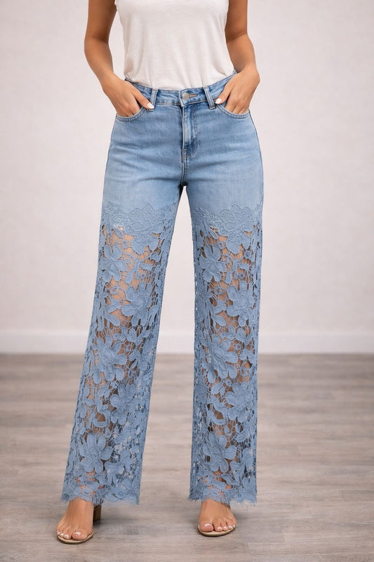 Jeans Donna Vita Alta con Pizzo Floreale Trasparente – Modello Wide Leg Elegante